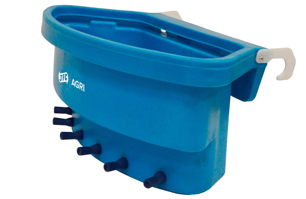 Kälbertränke mit 6 Zitzen