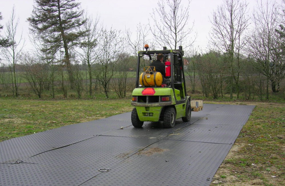 10x Überfahrplatten 30T, Bodenschutzplatte 240x120x1,5cm 