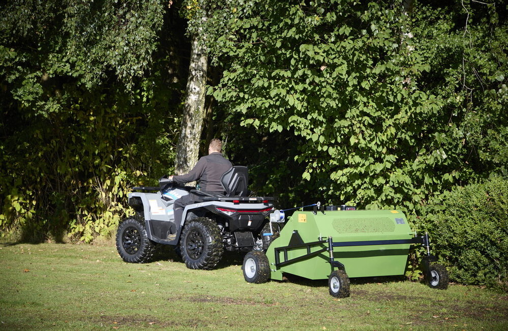 Rasenkehrmaschine & Pferdeäpfelsammler, 120 cm | Agriquad