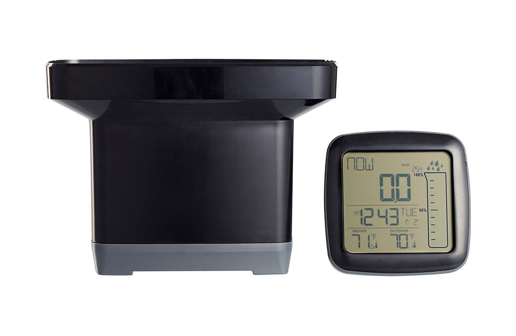 Wetterstation mit Niederschlagsmesser