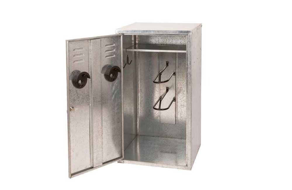 Sattelschrank