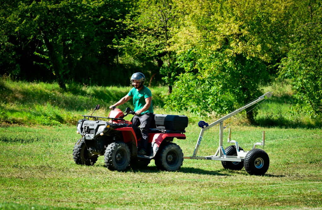 Quad Rückewagen mit Kran 400kg