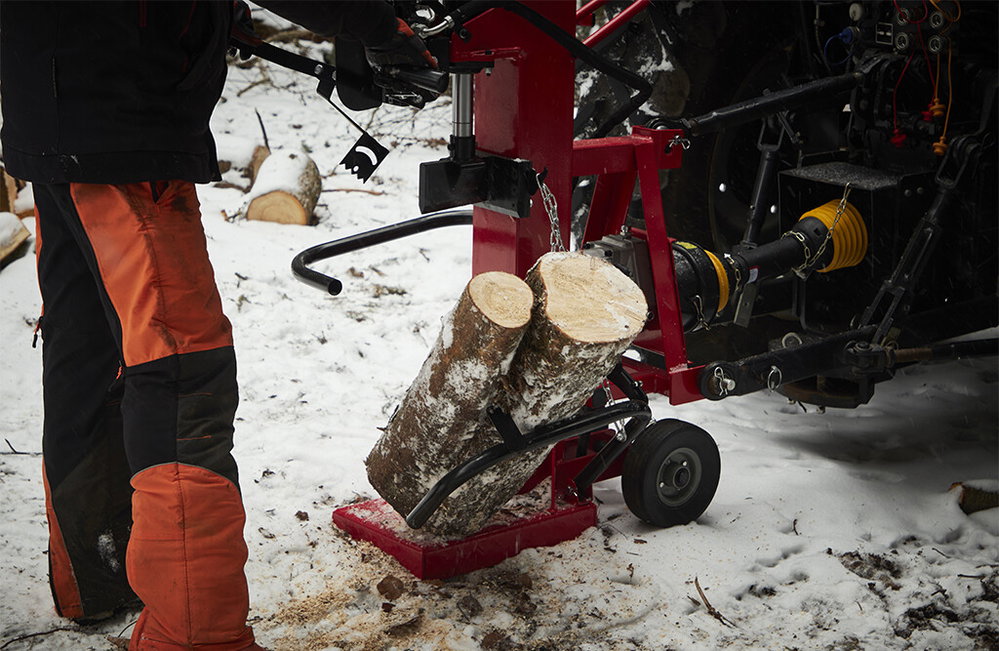 Holzspalter Zapfwellenantrieb 13T, Traktor-Holzspalter | CORE