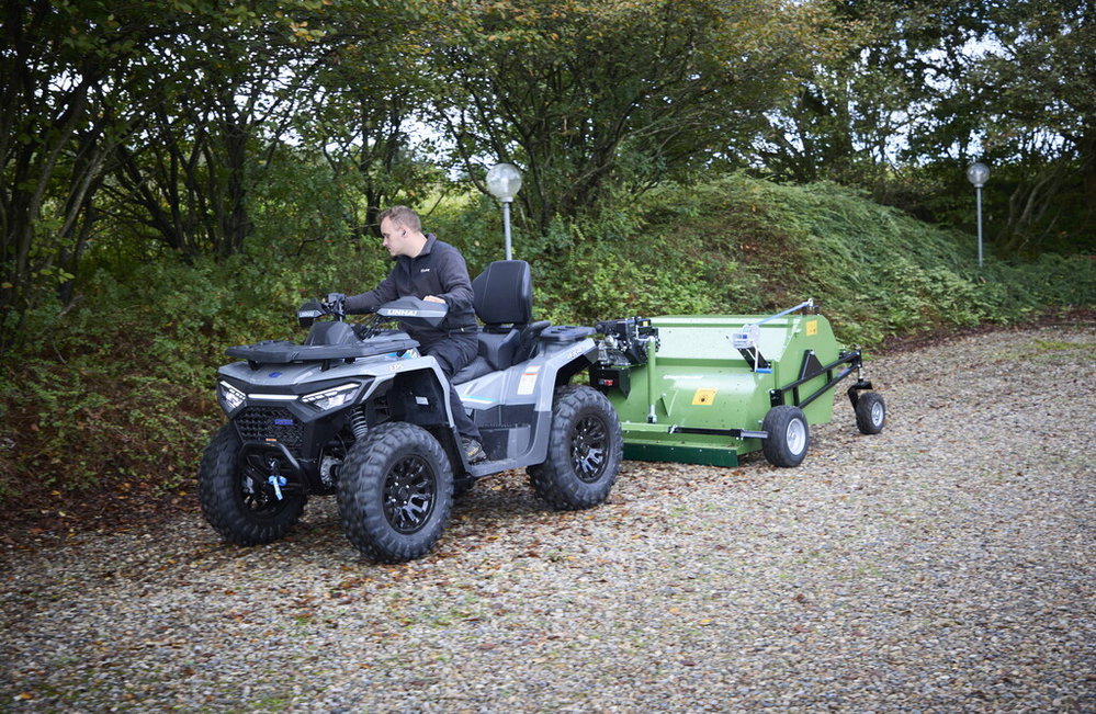 Rasenkehrmaschine & Pferdeäpfelsammler, 120 cm | Agriquad