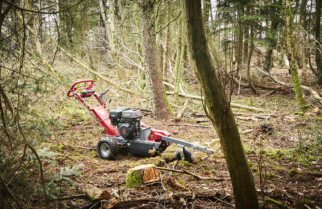 Stubbenfräse 15 PS, Baumstumpffräse Benzinmotor mit Drehkranz | Targus