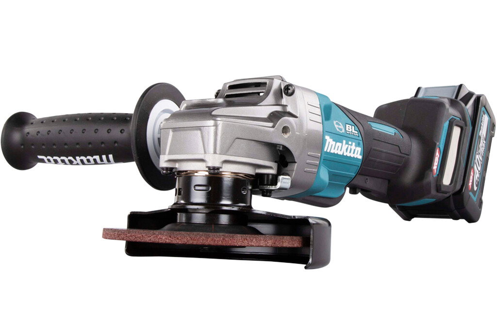 Makita 40V Winkelschleifer-Kit, inkl. Akkus und Zusatzartikel