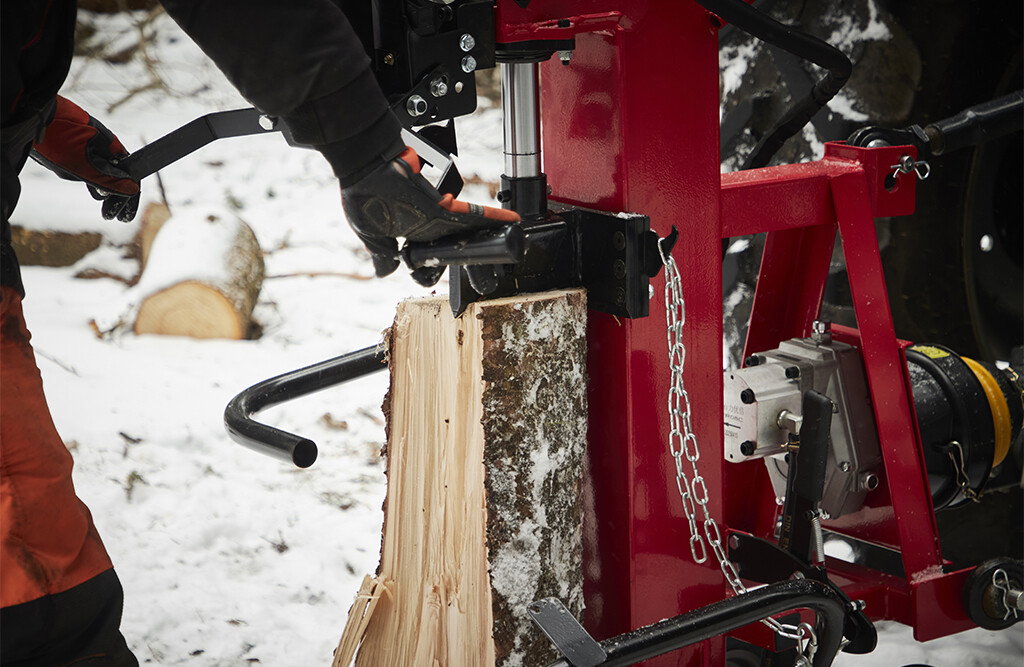 Holzspalter Zapfwellenantrieb 13T, Traktor-Holzspalter | CORE