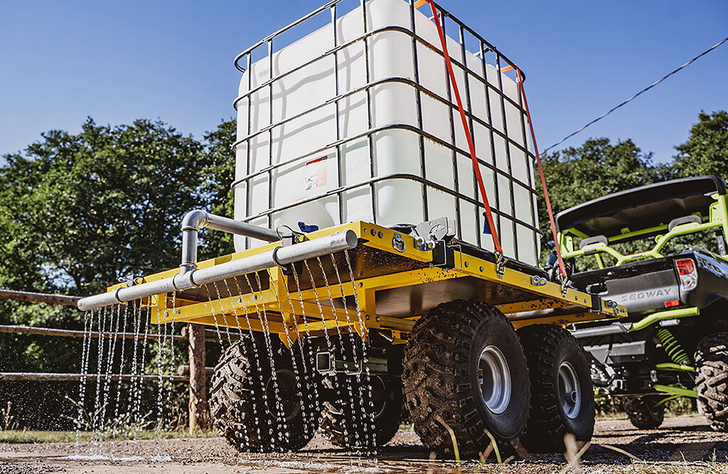 IBC-Container-Anhänger, mit Wasserverteilstange