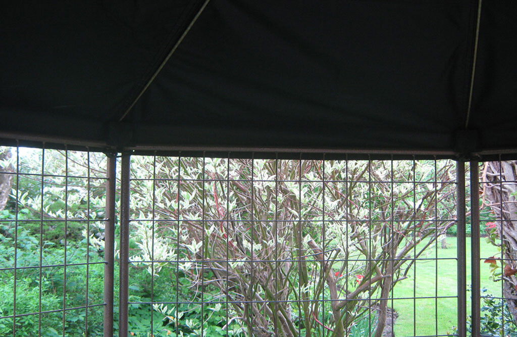 Brennholzlager aus Metall, mit Dachplane, 8-eckig