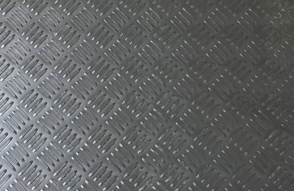 10x Überfahrplatten 10T belastbar, Bodenschutzplatte 240x110x1cm