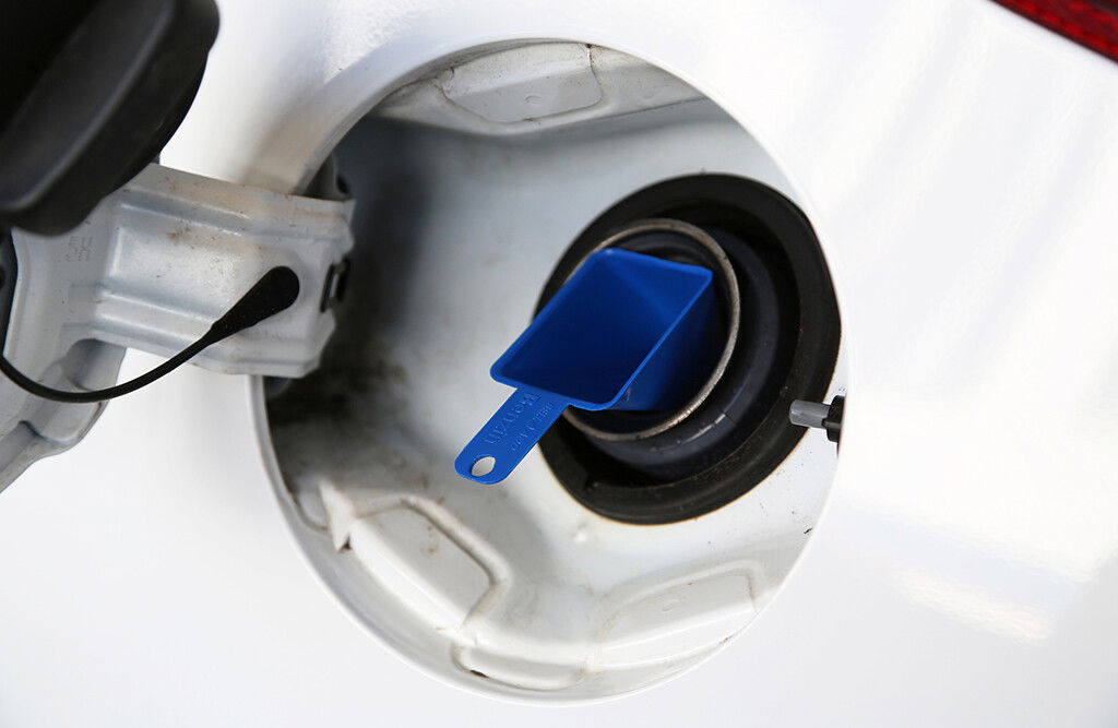 Tanktrichter für Benzinfahrzeuge