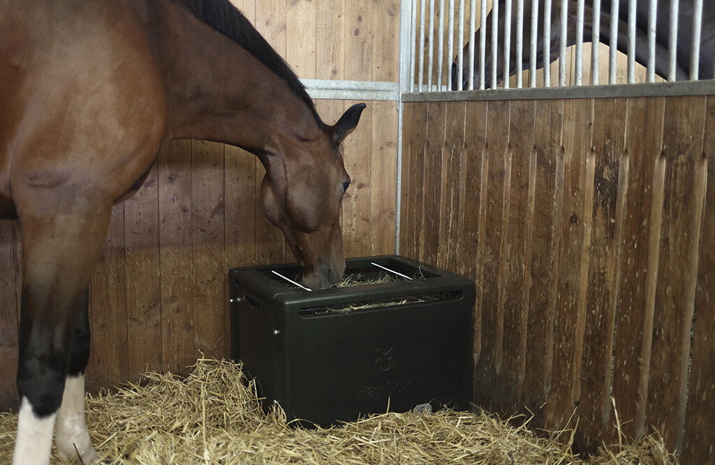 KERBL Futterraufe HayBox, 80x61x56cm