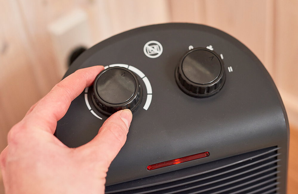 Heizlüfter 2000W 230V zum Kühlen und Heizen, schwarz