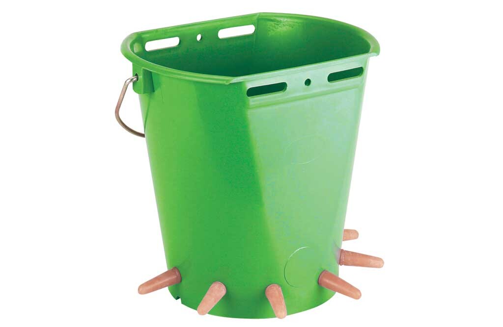 Nuckeleimer für Lämmer 