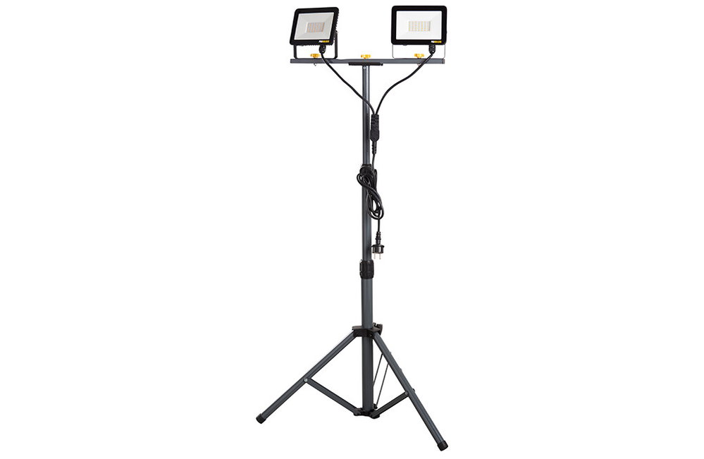 LED-Leuchte mit Teleskopstativ, 2x30W