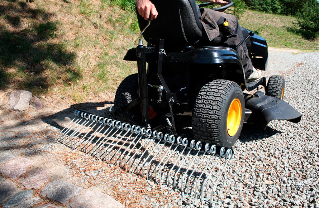 Trolla Halterung für Anbaugeräte mit Rechen, 120cm